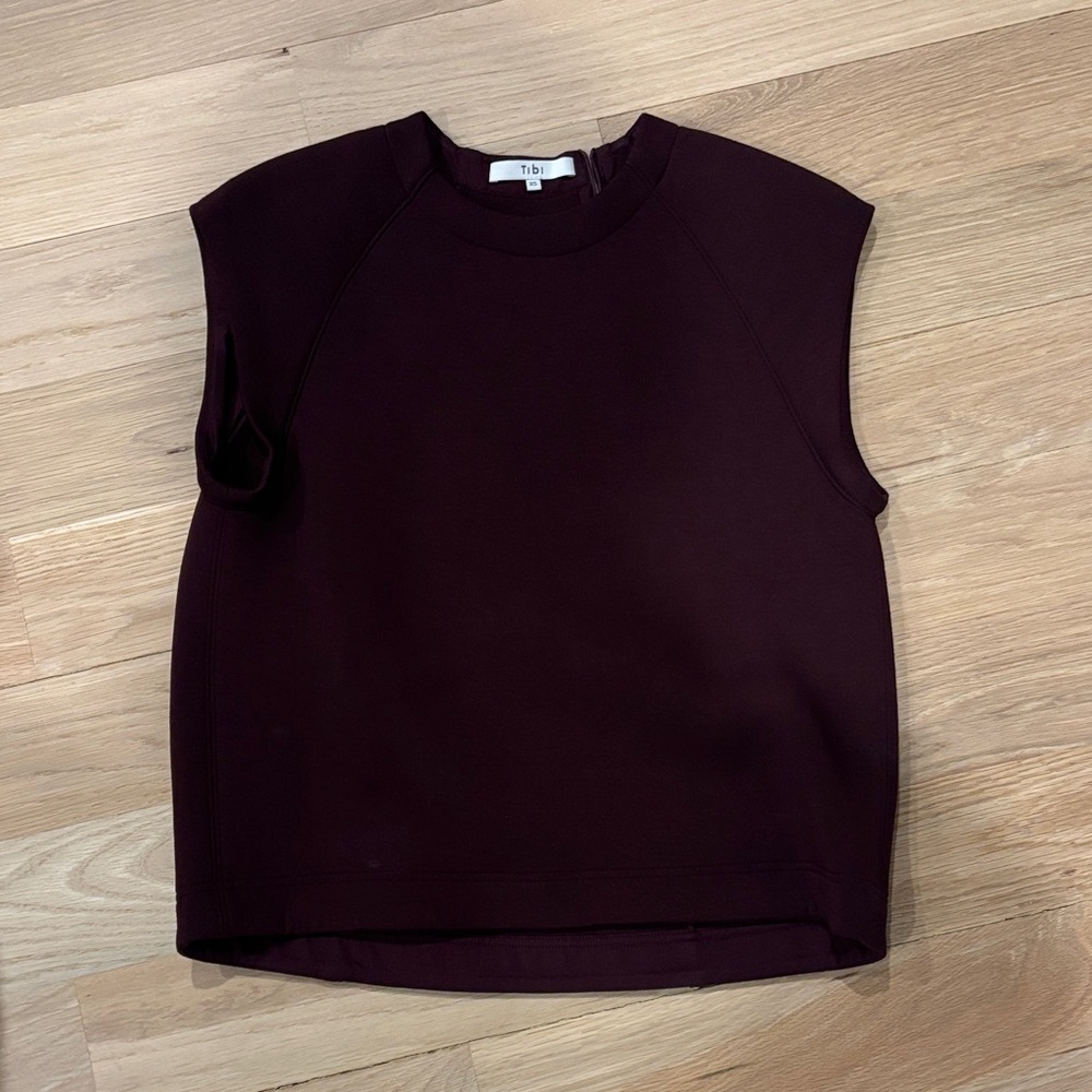 Toni Women's Sleeveless Top - burgundy